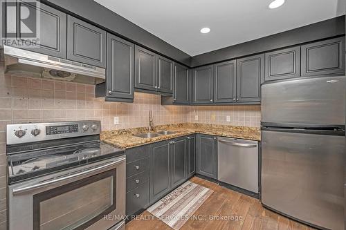 25 Westvillage Drive, Hamilton, ON - Indoor Photo Showing Kitchen With Stainless Steel Kitchen With Double Sink