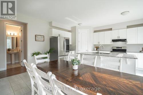 234 Pursuit Terrace, Ottawa, ON - Indoor Photo Showing Kitchen