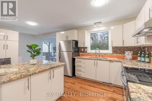 3732 Alderwood Street, Ottawa, ON - Indoor Photo Showing Kitchen