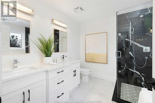 196 Grandview Avenue, Kingsville, ON - Indoor Photo Showing Bathroom