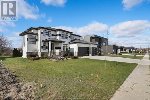 196 Grandview Avenue, Kingsville, ON - Outdoor With Facade