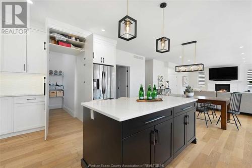 196 Grandview Avenue, Kingsville, ON - Indoor Photo Showing Kitchen