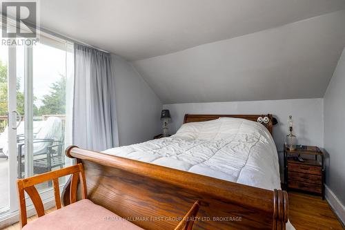 293 Dundas Street W, Greater Napanee, ON - Indoor Photo Showing Bedroom