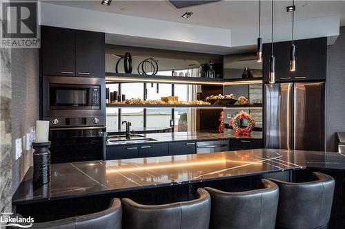 1 Hume Street Unit# 318, Collingwood, ON - Indoor Photo Showing Kitchen