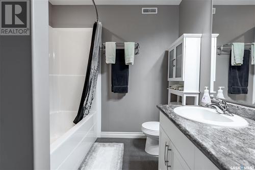 11 4801 Trinity Lane, Regina, SK - Indoor Photo Showing Bathroom