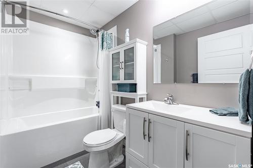 11 4801 Trinity Lane, Regina, SK - Indoor Photo Showing Bathroom