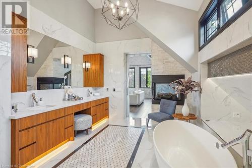 1031 Welwyn Drive, Mississauga, ON - Indoor Photo Showing Bathroom