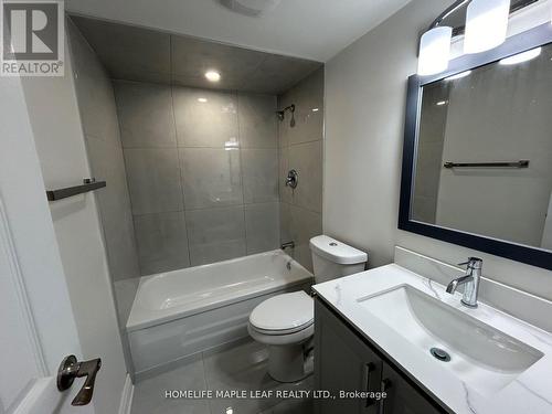 703 - 320 Dixon Road, Toronto, ON - Indoor Photo Showing Bathroom