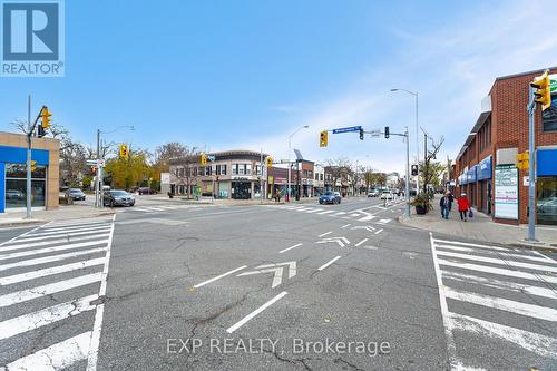 2312 Bloor Street W, Toronto, ON 