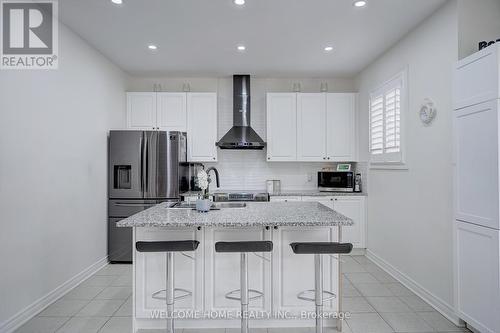 556 Bessborough Drive, Milton, ON - Indoor Photo Showing Kitchen