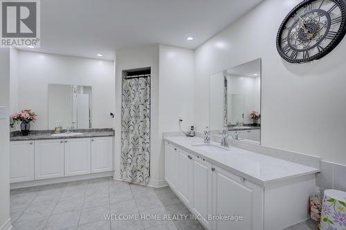 556 Bessborough Drive, Milton, ON - Indoor Photo Showing Bathroom