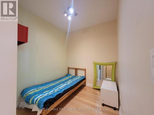 801 - 3504 Hurontario Street E, Mississauga, ON - Indoor Photo Showing Bedroom