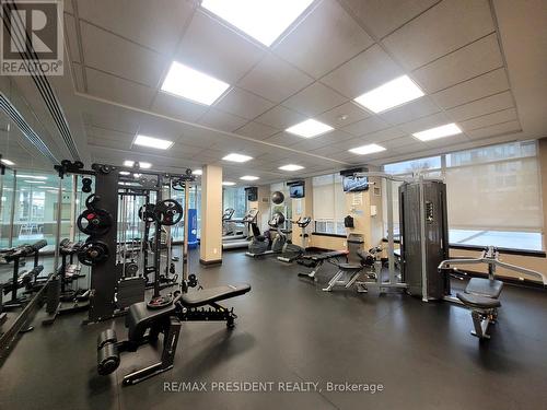 801 - 3504 Hurontario Street E, Mississauga, ON - Indoor Photo Showing Gym Room