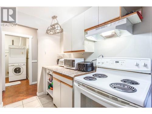 3800 28A Street Street Unit# 315, Vernon, BC - Indoor Photo Showing Kitchen