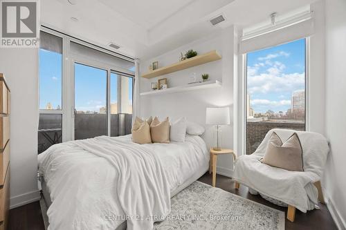 303 - 501 St Clair Avenue W, Toronto, ON - Indoor Photo Showing Bedroom