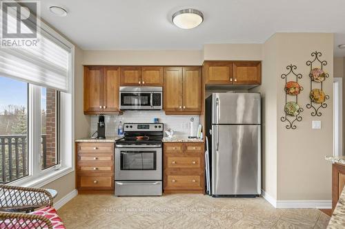 C305 - 65 Bayberry Drive, Guelph, ON - Indoor Photo Showing Kitchen