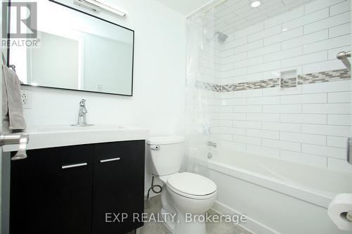 47 Chapman Avenue, Toronto, ON - Indoor Photo Showing Bathroom