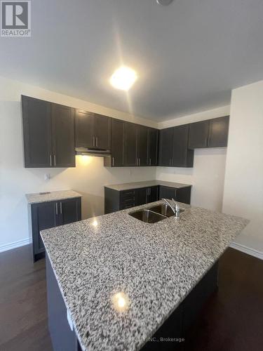 3179 Blazing Star Avenue, Pickering, ON - Indoor Photo Showing Kitchen With Double Sink With Upgraded Kitchen