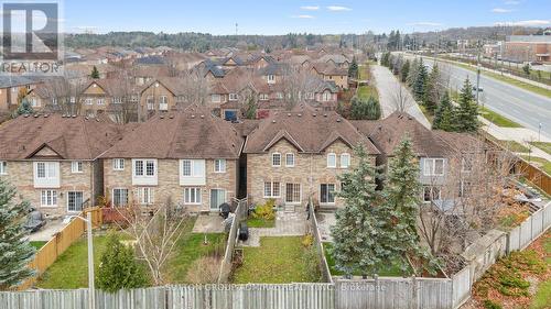 27 Bloomgate Crescent, Richmond Hill, ON - Outdoor