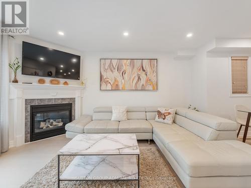 27 Bloomgate Crescent, Richmond Hill, ON - Indoor Photo Showing Living Room With Fireplace