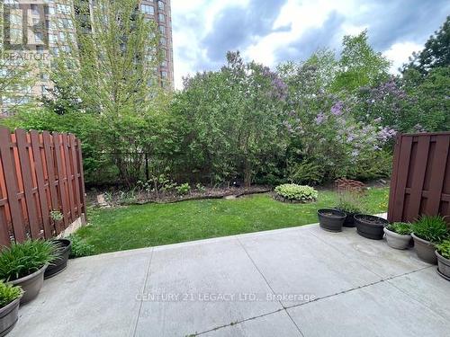 27 - 10 Cherrytree Drive, Brampton, ON - Outdoor With Backyard