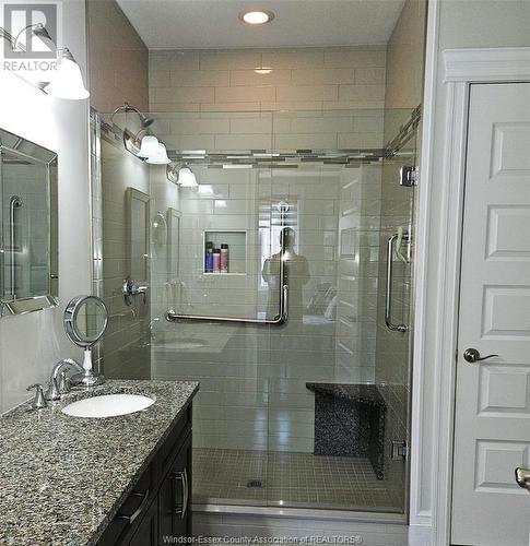 1501 Cypress, Windsor, ON - Indoor Photo Showing Bathroom