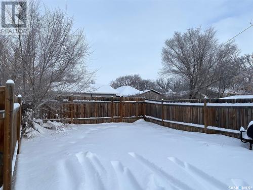 609 Ominica Street E, Moose Jaw, SK - Outdoor