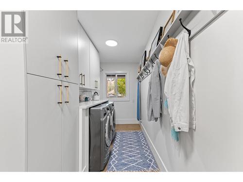 827 Coronado Court, Kelowna, BC - Indoor Photo Showing Laundry Room