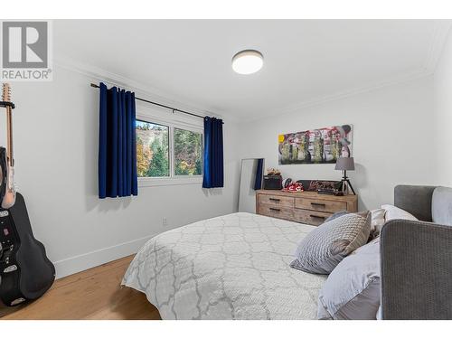 827 Coronado Court, Kelowna, BC - Indoor Photo Showing Bedroom