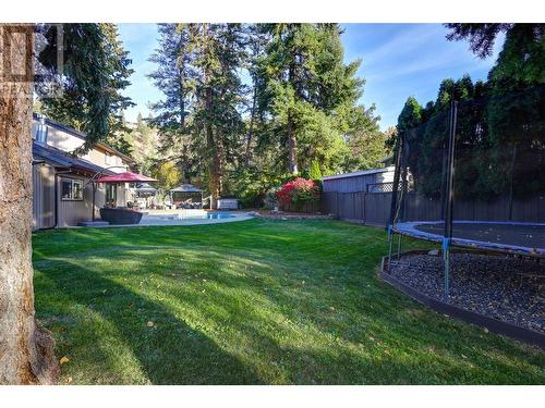 827 Coronado Court, Kelowna, BC - Outdoor With Backyard