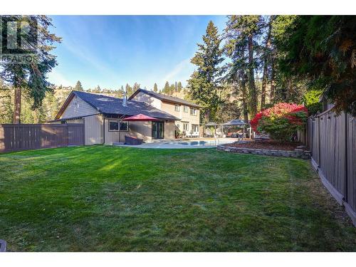 827 Coronado Court, Kelowna, BC - Outdoor With Backyard