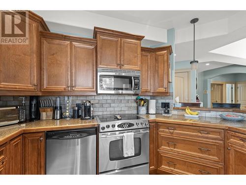 2770 Auburn Road Unit# 308 Lot# 027618897, West Kelowna, BC - Indoor Photo Showing Kitchen