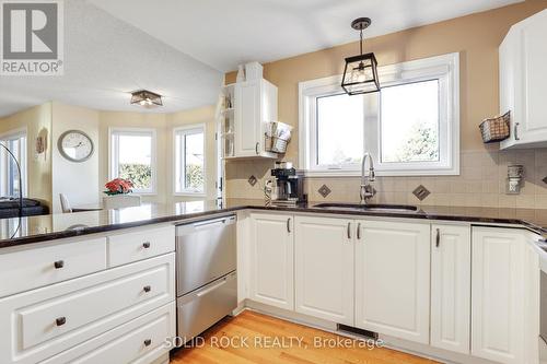 5761 Osgoode Ridge Road, Ottawa, ON - Indoor Photo Showing Kitchen