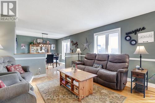 5761 Osgoode Ridge Road, Ottawa, ON - Indoor Photo Showing Living Room