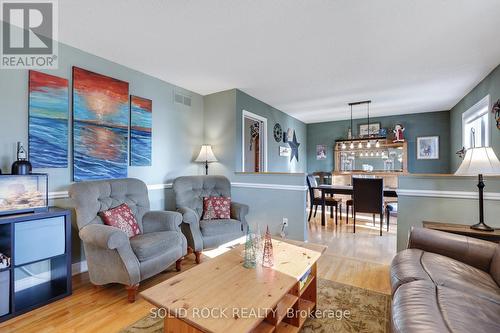 5761 Osgoode Ridge Road, Ottawa, ON - Indoor Photo Showing Living Room