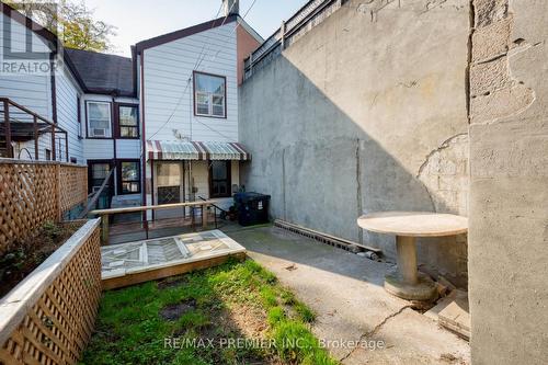 58 Mansfield Avenue, Toronto, ON - Outdoor With Exterior