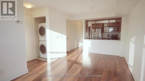 2408 - 125 Village Green Square, Toronto, ON - Indoor Photo Showing Laundry Room