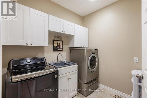 2753 Old Homestead Road, Georgina, ON - Indoor Photo Showing Laundry Room