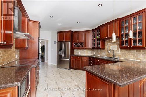 2753 Old Homestead Road, Georgina, ON - Indoor Photo Showing Kitchen