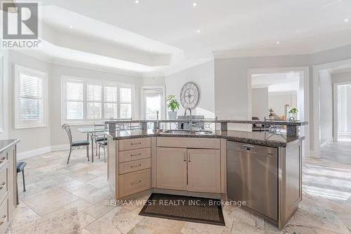 111 Mattucci Court N, Vaughan, ON - Indoor Photo Showing Kitchen