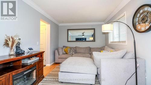 23 Wice Road, Barrie, ON - Indoor Photo Showing Living Room