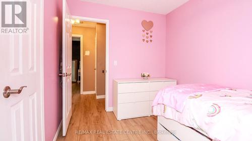 23 Wice Road, Barrie, ON - Indoor Photo Showing Bedroom