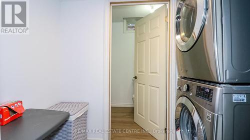 23 Wice Road, Barrie, ON - Indoor Photo Showing Laundry Room