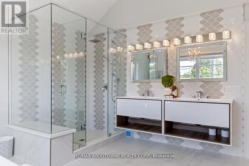 265 Woodale Avenue, Oakville, ON - Indoor Photo Showing Bathroom