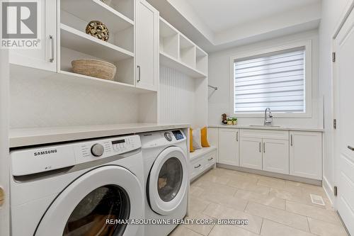 265 Woodale Avenue, Oakville, ON - Indoor Photo Showing Laundry Room