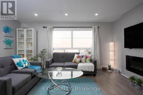 62 - 75 Ansondale Road, London, ON - Indoor Photo Showing Living Room With Fireplace