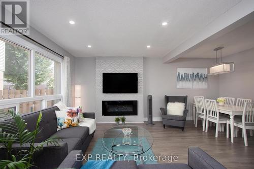 62 - 75 Ansondale Road, London, ON - Indoor Photo Showing Living Room With Fireplace