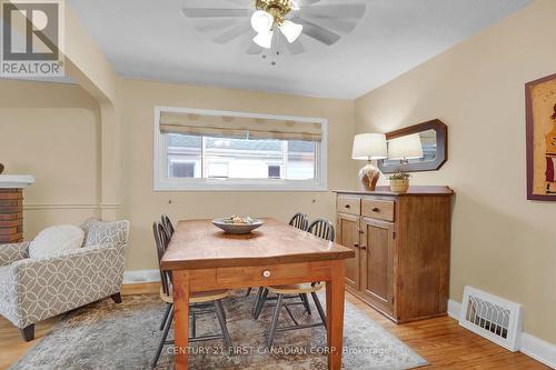 130 Bond Street, London, ON - Indoor Photo Showing Dining Room