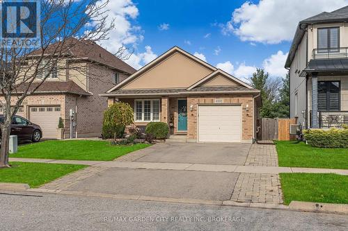 4501 Frances Crescent, Lincoln (982 - Beamsville), ON - Outdoor With Facade