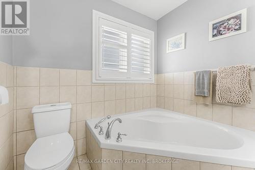 4501 Frances Crescent, Lincoln (982 - Beamsville), ON - Indoor Photo Showing Bathroom